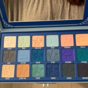Jeffree Star Makeup - Jeffree Star Blue Blood Palette Jeffree Star Makeup - Jeffree Star Blue Blood Palette